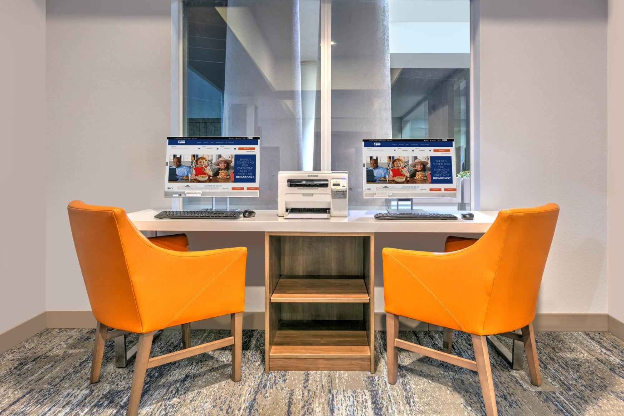 Holiday Inn Express Hotel & Suites Marshall By Ihg Kültér fotó