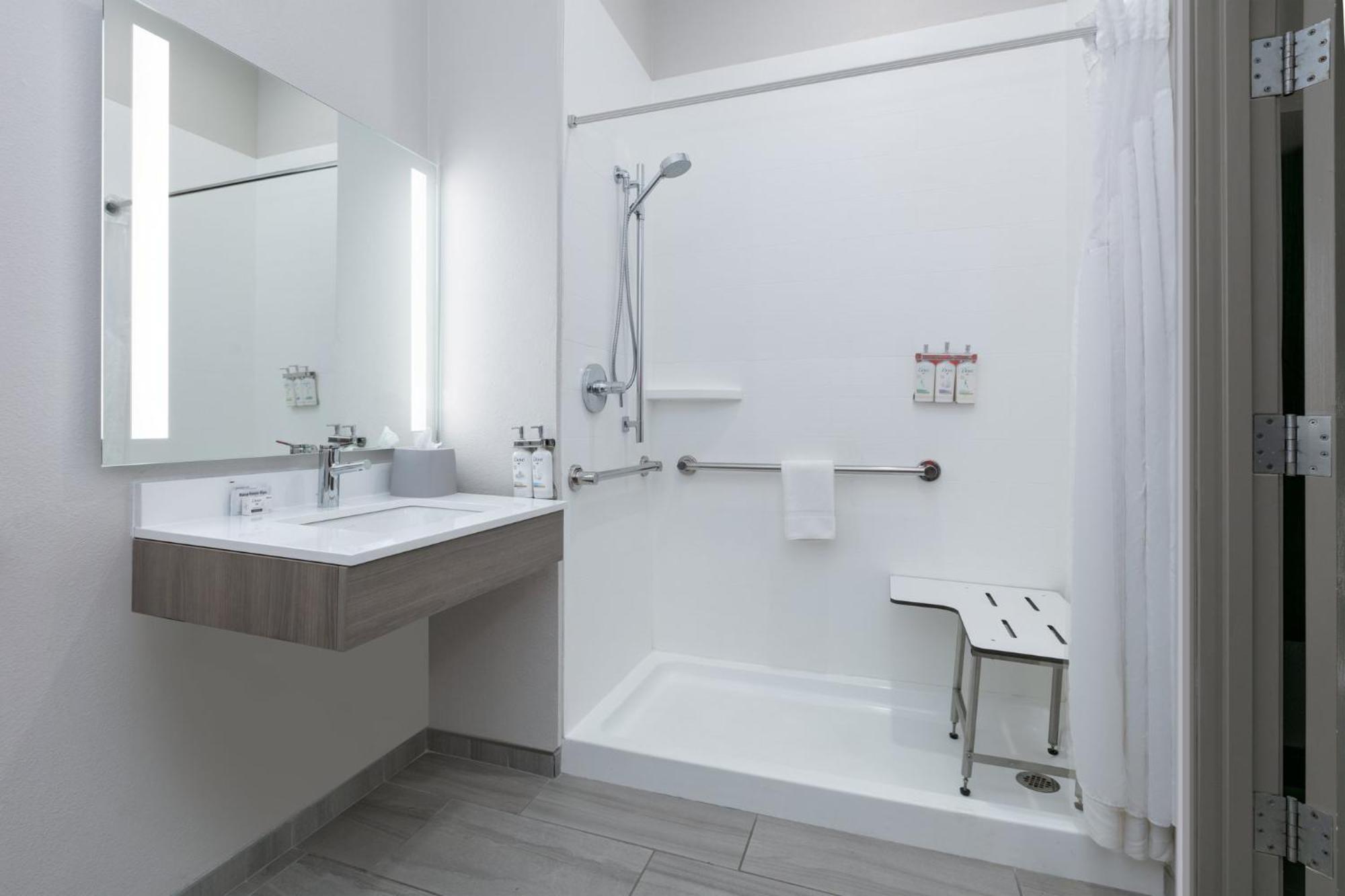 Holiday Inn Express Hotel & Suites Marshall By Ihg Kültér fotó